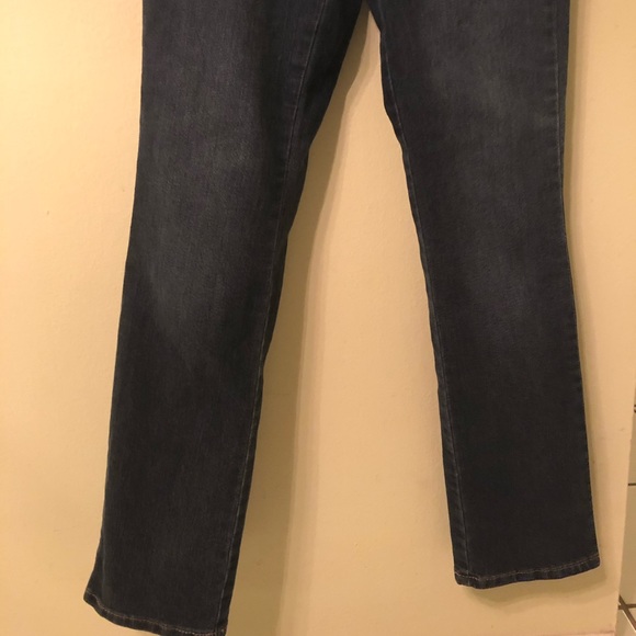Women’s Earl Jeans in size 4 - Picture 3 of 9